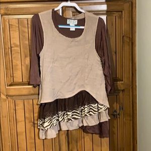 Boutique Shirt size medium, non smoking home